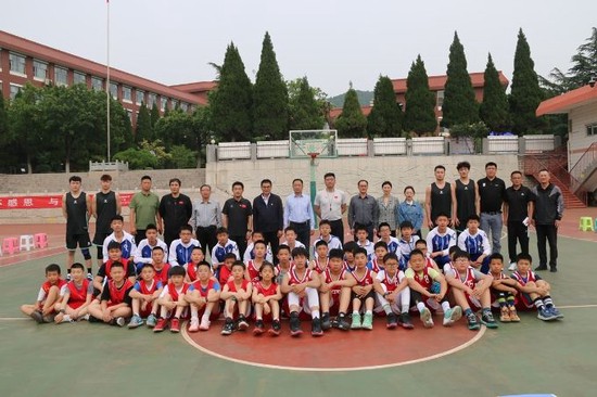 如何借助专业篮球教练提升个人声誉_1